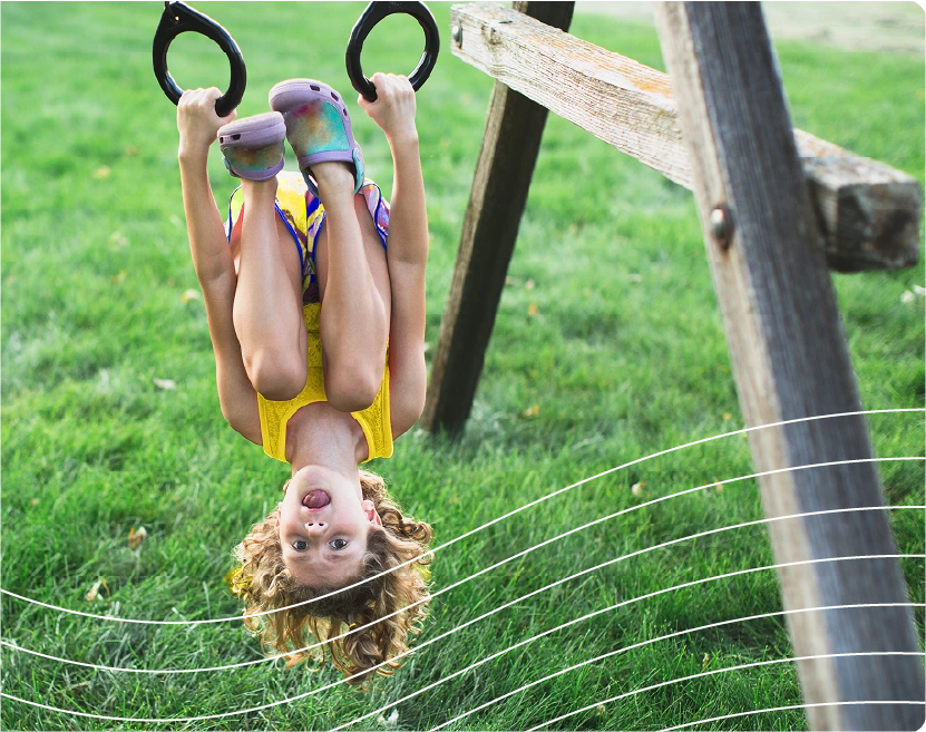 Kind mit Asthma beim Spielen
